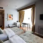 Classic 4* Tirana