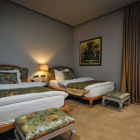 Otel Classic Tiran